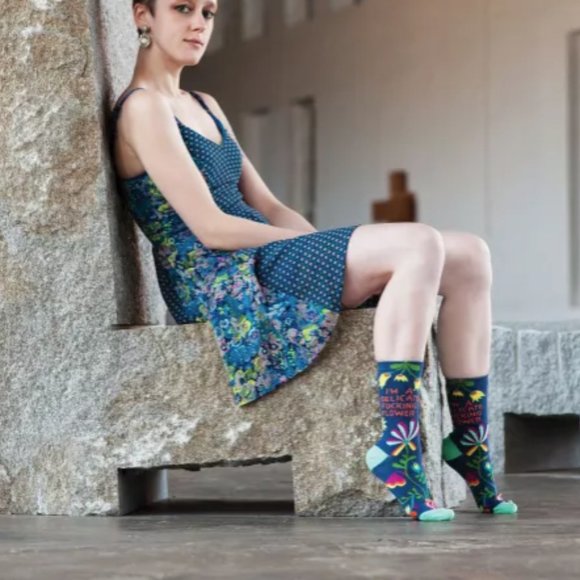 NEW I’m A Delicate F*cking Flower Crew Socks BLUE Q ONE SIZE - Picture 6 of 16